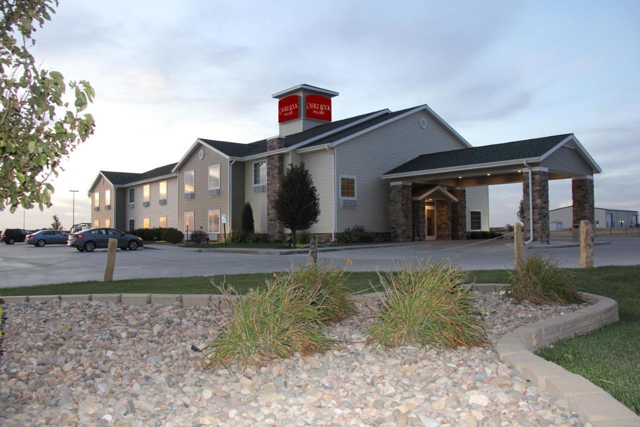 Castle Rock Inn & Suites - Quinter Exterior foto